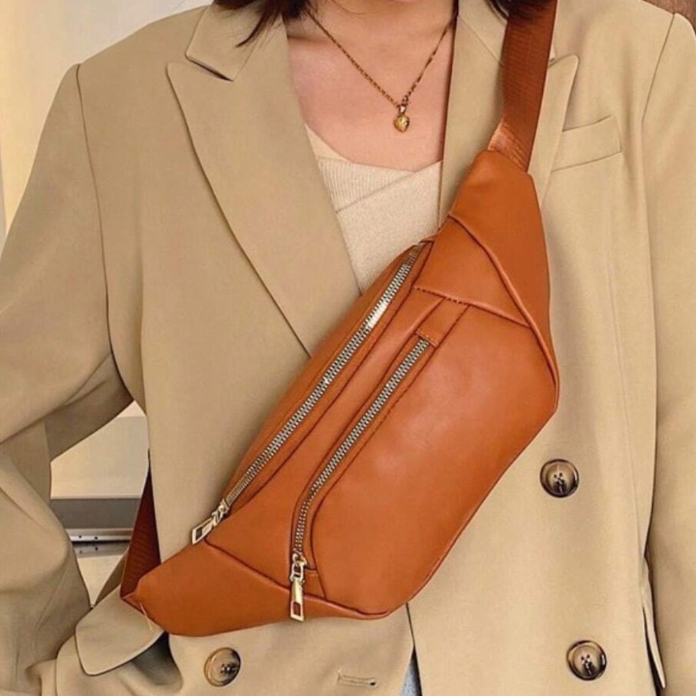Vegan Leather Zipper Fanny Crossbody Bag